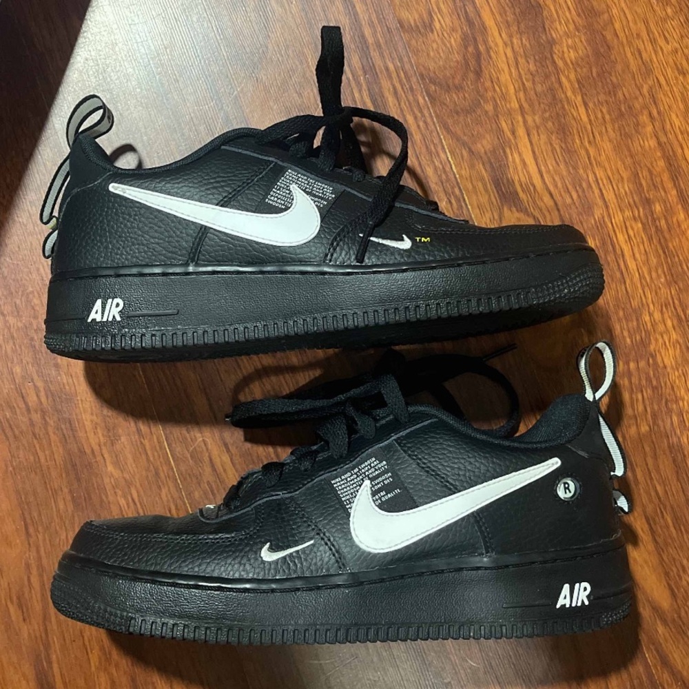 Air Force 1 Lv8 Utility Gs 'Overbranding'